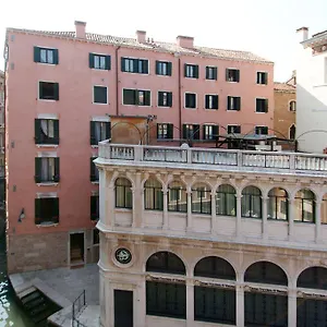 Apart Otel Corte Grimani