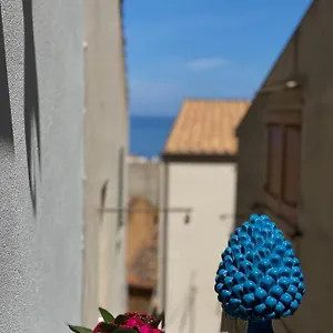 pigna-blue-cefalu-apartment.sicilyhotelsitaly.net/