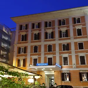 hotellátogatás