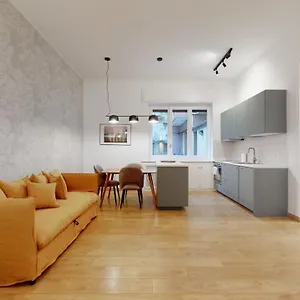 Sahi - Dei Dell'olimpo Porta Romana Appartement